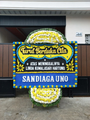Papan Bunga Duka di Sukawangi
